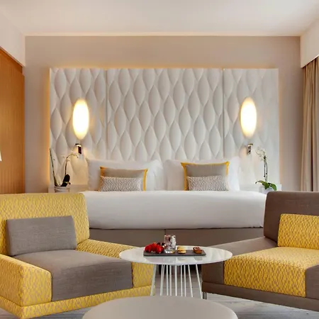 Hotel Renaissance 5*